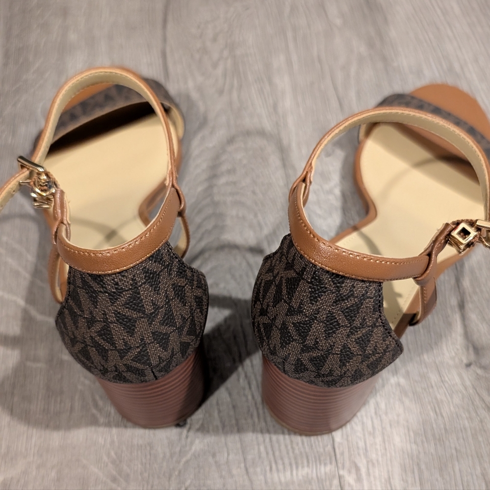SIMONE BLOCK HEEL SANDAL - BROWN - Picture 2 of 4